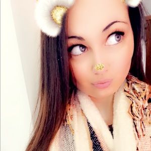 Meet your Posher, Brittany